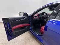 2017 Ghibli 3.0T Standard Edition — миниатюра 10