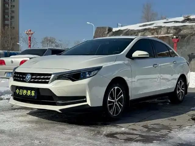 Venucia D60 2020 1.6L XL CVT Enjoy Edition