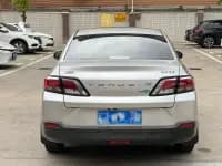 Venucia D60 2019 1.6L XV CVT Smart Luxury Edition — миниатюра 4