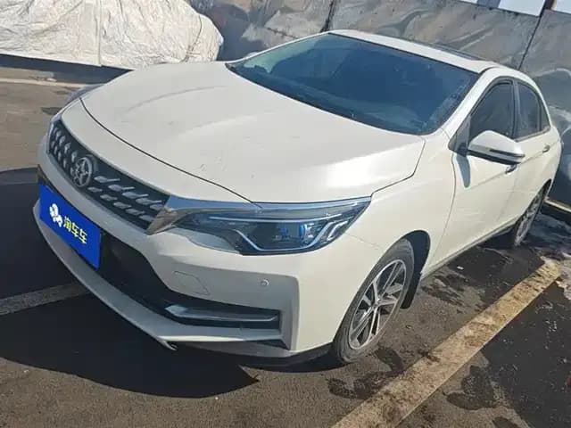 Venucia D60 2020 1.6L XL CVT Enjoy Edition