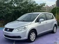 Venucia R50 2013 1.6L Manual Fashion Edition — миниатюра 1