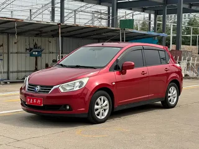 Venucia R50 2013 1.6L Automatic Fashion Edition