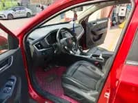 Roewe RX5 2016 20T Two-Wheel Drive Automatic Internet Smart Edition — миниатюра 16