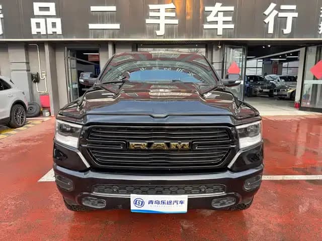 RAM Trucks 2022 5.7L Automatic