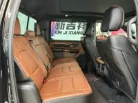 RAM Trucks 2023 5.7L Automatic — миниатюра 12