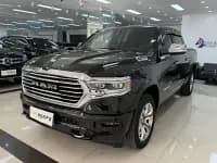 RAM Trucks 2023 5.7L Automatic — миниатюра 3