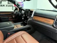 RAM Trucks 2023 5.7L Automatic — миниатюра 9