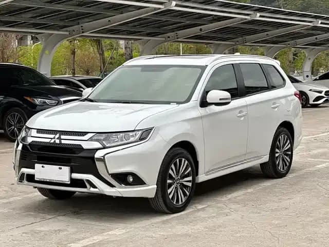 Outlander 2021 2.0L 2WD Enjoy Edition 5-seater