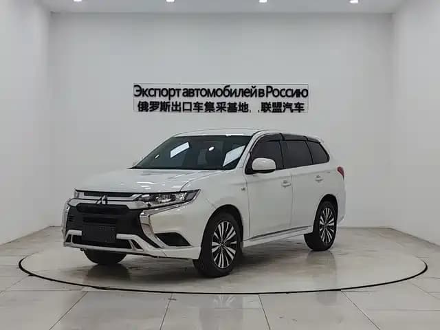 Outlander 2021 2.0L 2WD Comfortline 5-seater