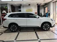 Outlander 2020 2.0L 2WD Comfortline 5-seater — миниатюра 4