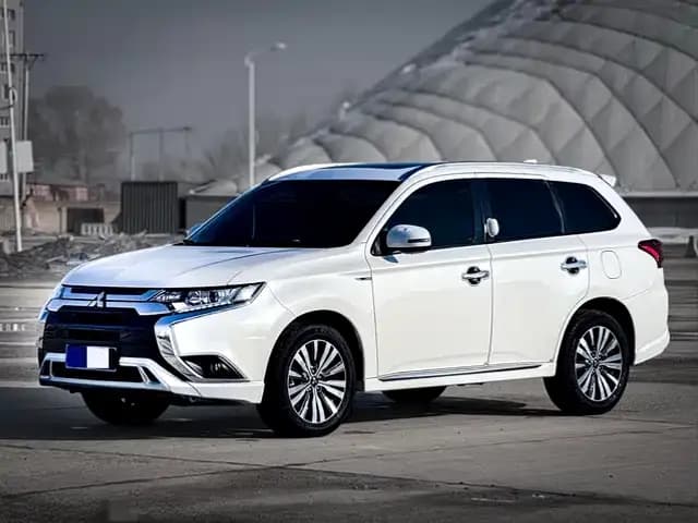 Outlander 2021 Facelift 2.0L 2WD Enjoy Edition 5-Seater