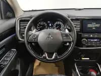 Outlander 2021 2.4L 4WD Luxury Edition 5-seater — миниатюра 15