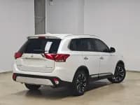 Outlander 2020 2.4L 4WD Luxury Edition 5-seater — миниатюра 4