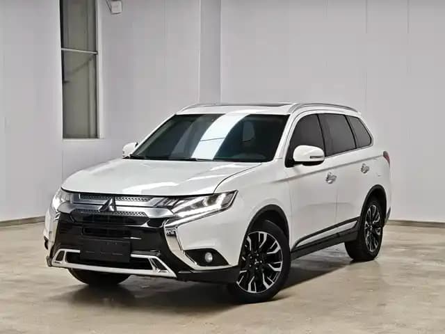 Outlander 2020 2.4L 4WD Luxury Edition 5-seater
