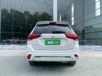 Outlander 2021 Facelift 2.0L 2WD Comfortline 5-Seater — миниатюра 2