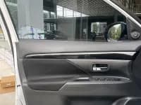 Outlander 2021 Facelift 2.0L 2WD Comfortline 5-Seater — миниатюра 15