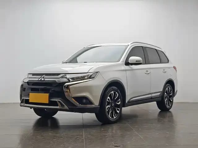 Outlander 2020 2.0L 2WD Enjoy Edition 5-seater
