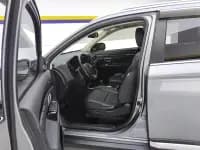 Outlander 2020 2.0L 2WD Enjoy Edition 7-seater — миниатюра 9