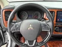 Outlander 2018 2.0L 2WD Glory Edition 5-seater — миниатюра 13