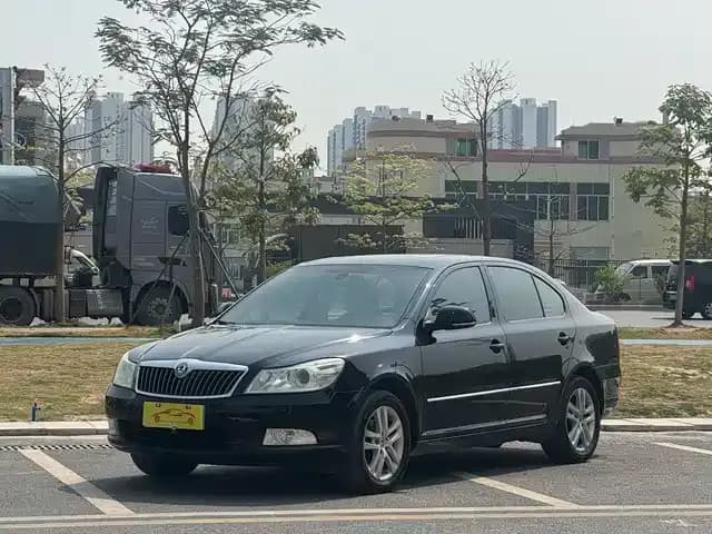 Octavia 2013 1.8TSI DSG Elegant Edition