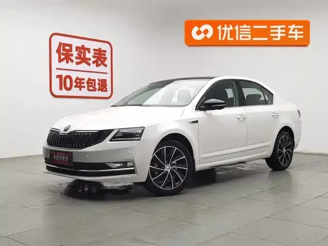 Octavia 2018 TSI280 DSG Luxury Edition