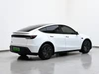 Model Y 2025 Rear-Wheel Drive — миниатюра 7