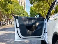 Model Y 2025 Rear-Wheel Drive — миниатюра 8