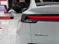 Model Y 2025 Long Range All-Wheel Drive — миниатюра 15