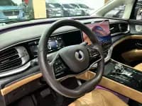 Denza D9 2024 DM-i 980 AWD Flagship — миниатюра 10