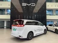 Denza D9 2025 DM-i Smart Driving Edition 1020 AWD Flagship Model — миниатюра 17