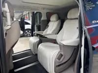 Denza D9 2022 DM-i 970 AWD Flagship Edition — миниатюра 13