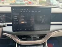 Denza D9 2022 DM-i 970 AWD Flagship Edition — миниатюра 31