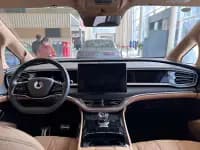 Denza D9 2025 DM-i Smart Driving Edition 1020 AWD Flagship Model — миниатюра 6