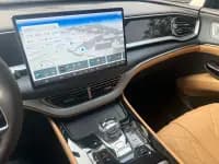 Denza D9 2024 DM-i 980 4WD Premium Edition — миниатюра 21