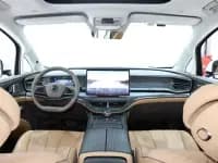 Denza D9 2022 DM-i 970 AWD Flagship Edition — миниатюра 13