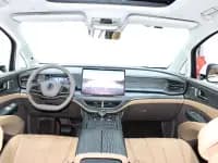 Denza D9 2022 DM-i 970 AWD Flagship Edition — миниатюра 14