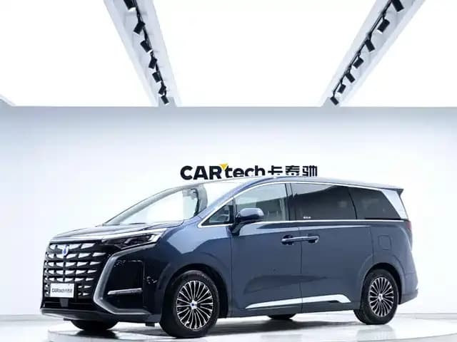 Denza D9 2022 DM-i 970 AWD Flagship Edition