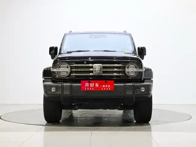 The 2021 Tank 300 City Edition 2.0T is very stylish.