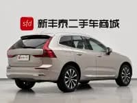 2025 Volvo XC60 B5 AWD Inscription Luxury Edition — миниатюра 5