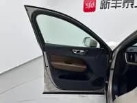 2025 Volvo XC60 B5 AWD Inscription Luxury Edition — миниатюра 8