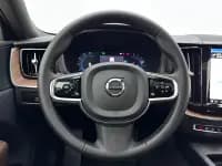 2025 Volvo XC60 B5 AWD Inscription Luxury Edition — миниатюра 10