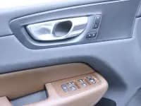 2025 Volvo XC60 B5 AWD Inscription Luxury Edition — миниатюра 12