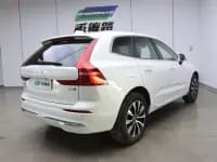 2025 Volvo XC60 B5 AWD Inscription Luxury Edition — миниатюра 3