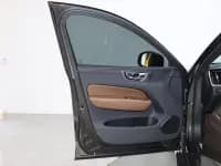 2022 Volvo XC60 B5 AWD Inscription Luxury Edition — миниатюра 13