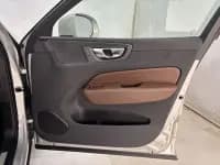 2025 Volvo XC60 B5 AWD Inscription Luxury Edition — миниатюра 23