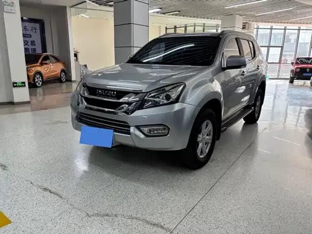 mu-X 2017 3.0T 4WD Manual Explorer 5-seater (China IV emission standard)