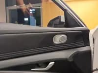 Hyundai Elantra 2022 1.5L CVT LUX Premium Edition — миниатюра 8