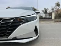 Hyundai Elantra 2021 1.5L CVT LUX Premium Edition — миниатюра 19