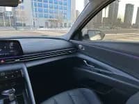 Hyundai Elantra 2021 1.5L CVT LUX Premium Edition — миниатюра 13