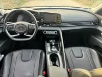 Hyundai Elantra 2021 1.5L CVT LUX Premium Edition — миниатюра 7